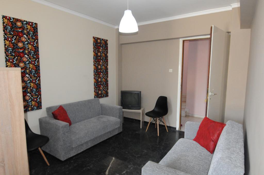 Kinetta Apartments Agioi Apostoloi  Exteriör bild